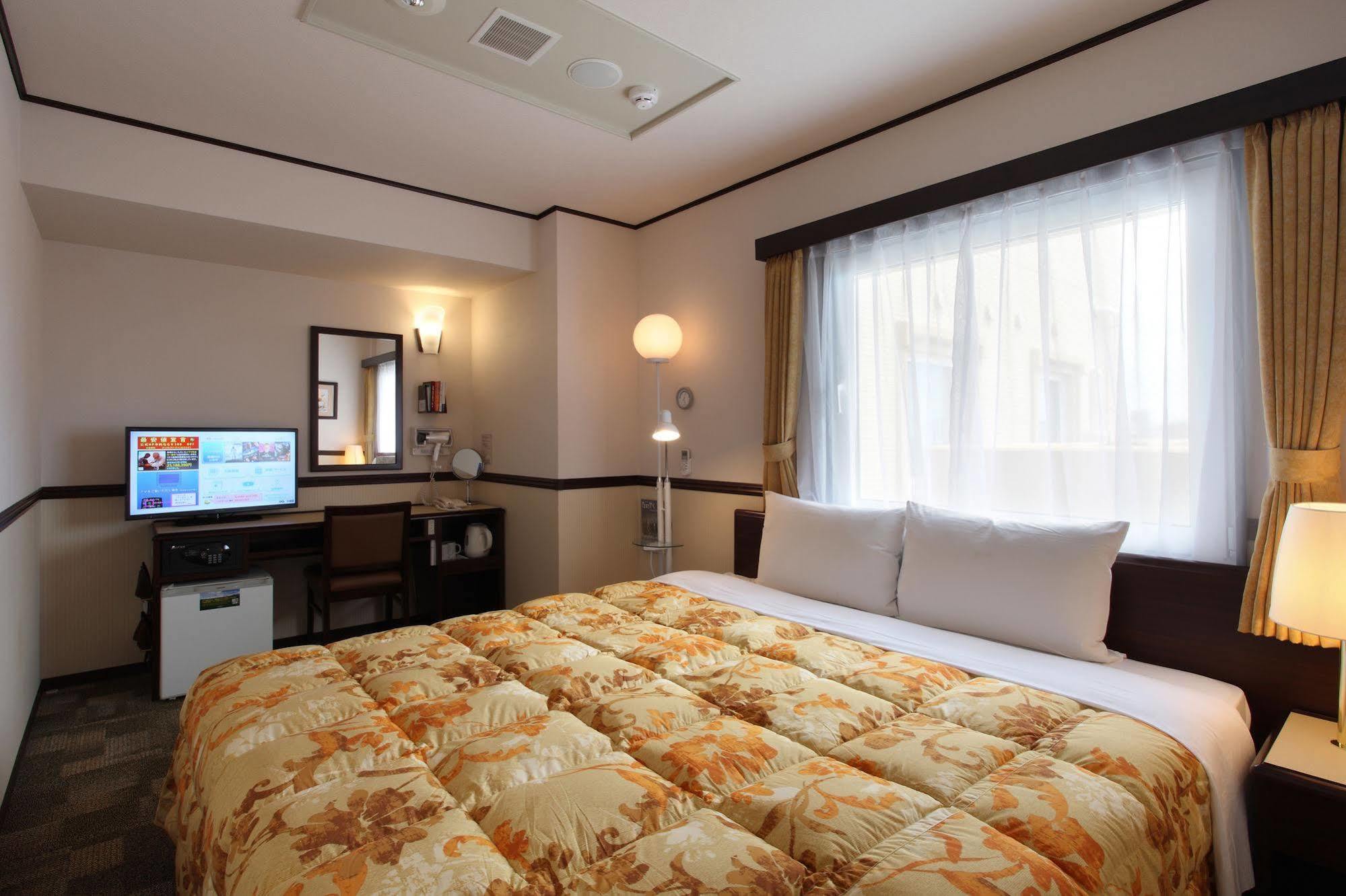Toyoko Temmabashi Otemae 3* 大阪